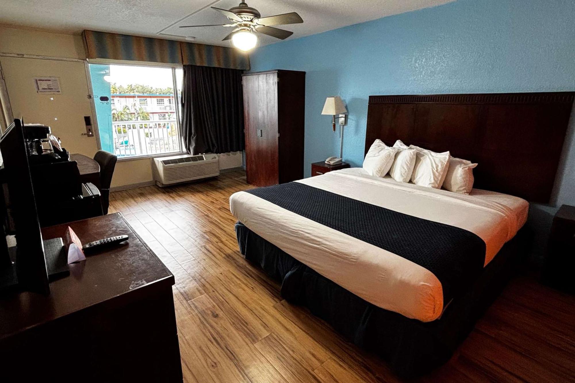Chambre Lit King-Size - Non-Fumeurs